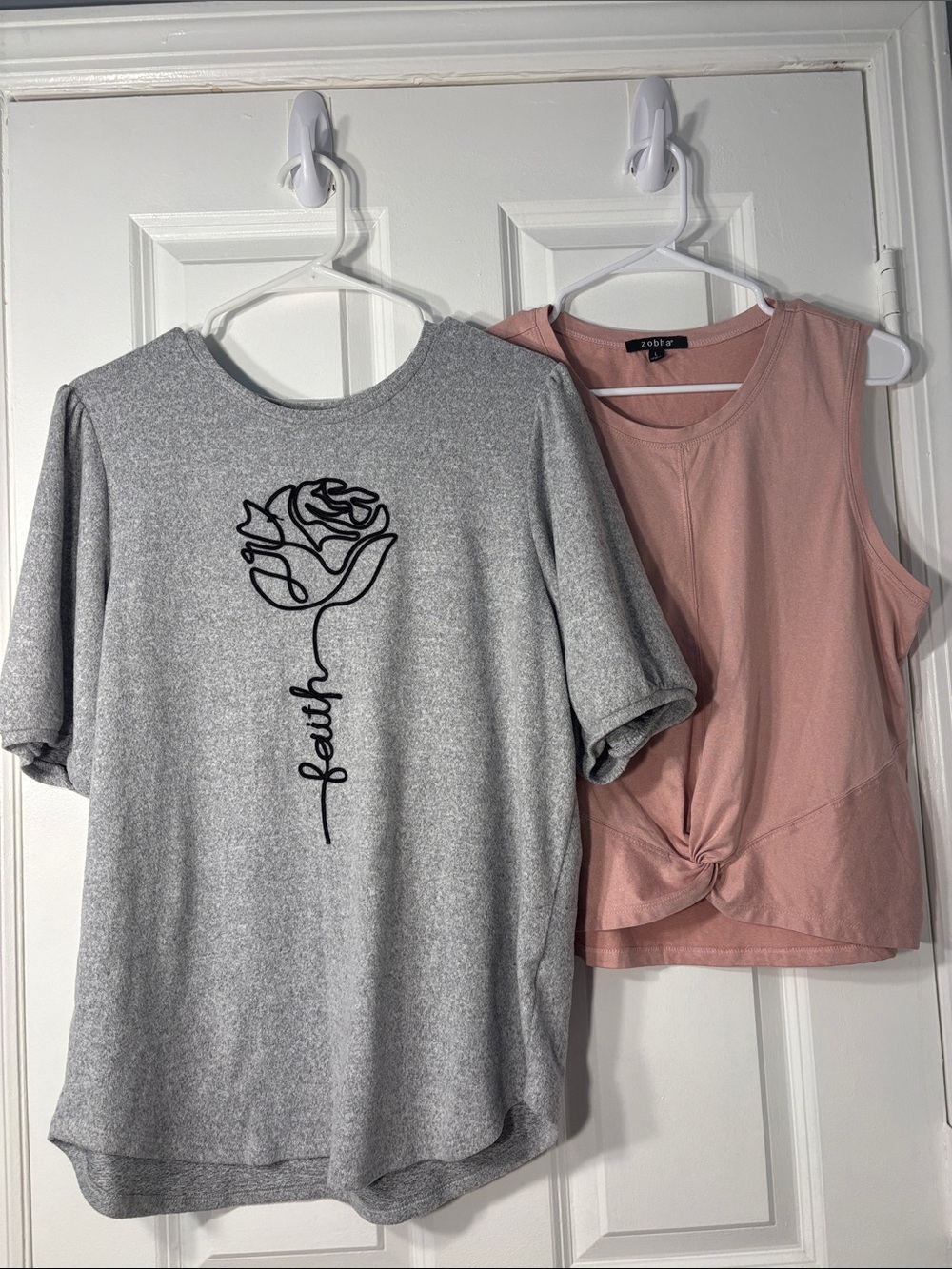 2 Women’s Tops Bundle Size L – Zobha & Love & Lace